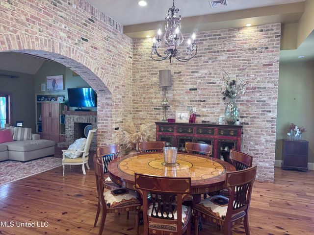 236 Sawbridge Drive, Ridgeland, MS 39157