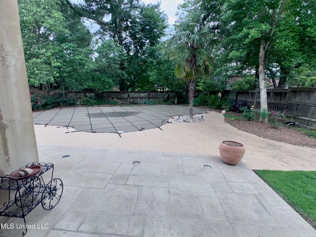 236 Sawbridge Drive, Ridgeland, MS 39157