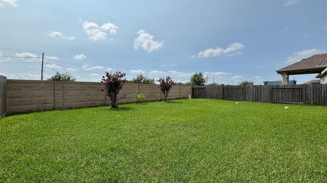 9810 Shimmering Lakes Drive, Rosharon, TX 77583