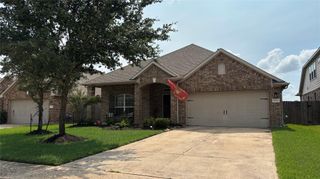 9810 Shimmering Lakes Drive, Rosharon, TX 77583