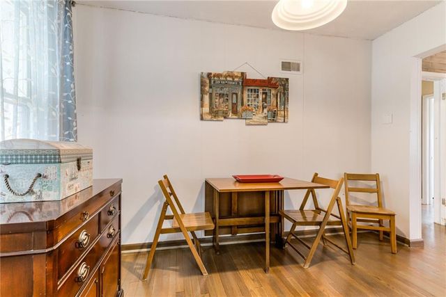 9004 E 65TH Terrace, Raytown, MO 64133