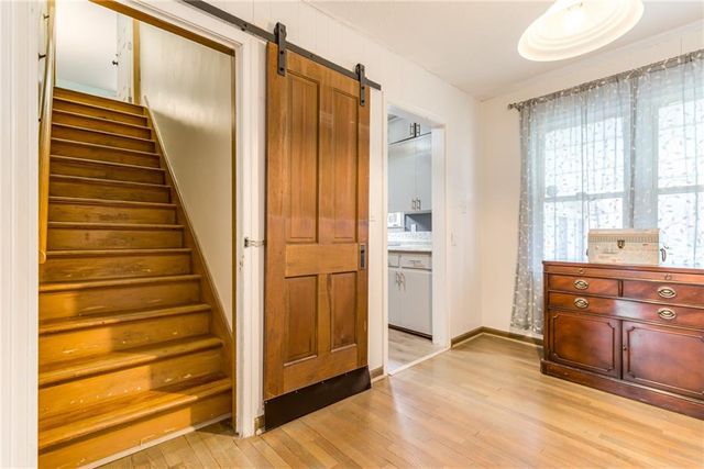 9004 E 65TH Terrace, Raytown, MO 64133