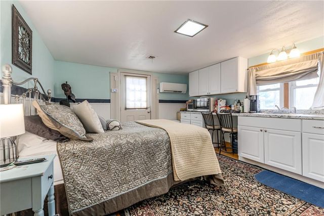 9004 E 65TH Terrace, Raytown, MO 64133