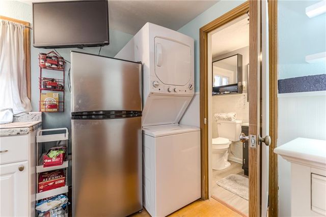 9004 E 65TH Terrace, Raytown, MO 64133