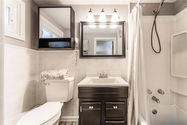 9004 E 65TH Terrace, Raytown, MO 64133