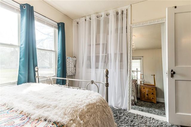 9004 E 65TH Terrace, Raytown, MO 64133