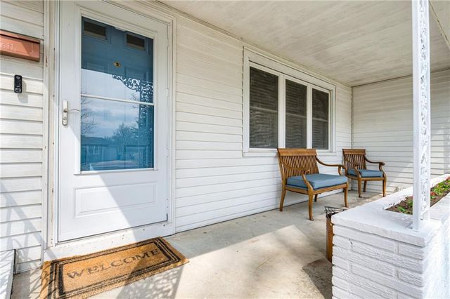 9004 E 65TH Terrace, Raytown, MO 64133