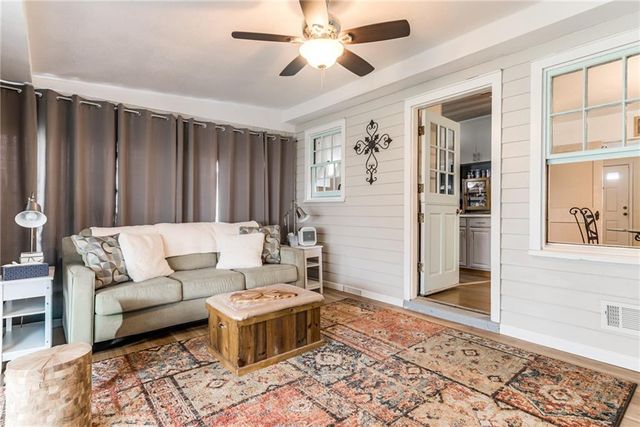 9004 E 65TH Terrace, Raytown, MO 64133