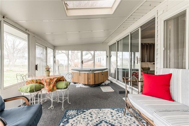 9004 E 65TH Terrace, Raytown, MO 64133