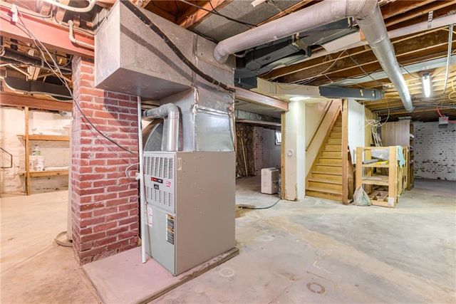 9004 E 65TH Terrace, Raytown, MO 64133