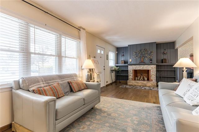 9004 E 65TH Terrace, Raytown, MO 64133