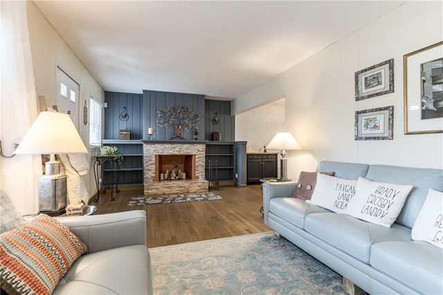 9004 E 65TH Terrace, Raytown, MO 64133