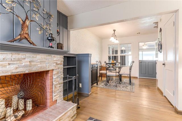 9004 E 65TH Terrace, Raytown, MO 64133