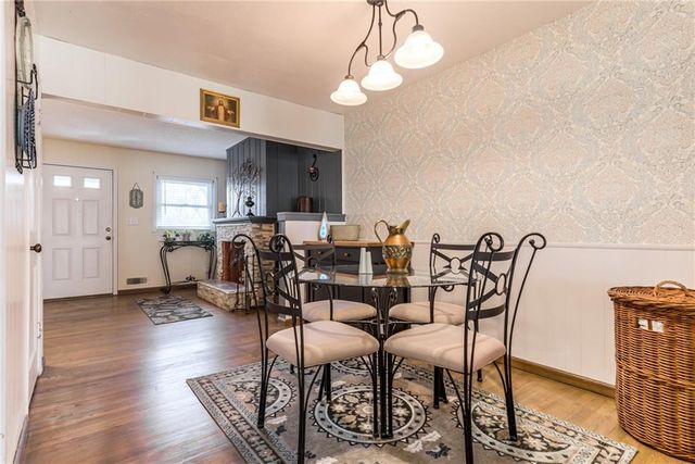 9004 E 65TH Terrace, Raytown, MO 64133