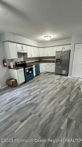 79 Lexington Boulevard, Barnegat, NJ 08005