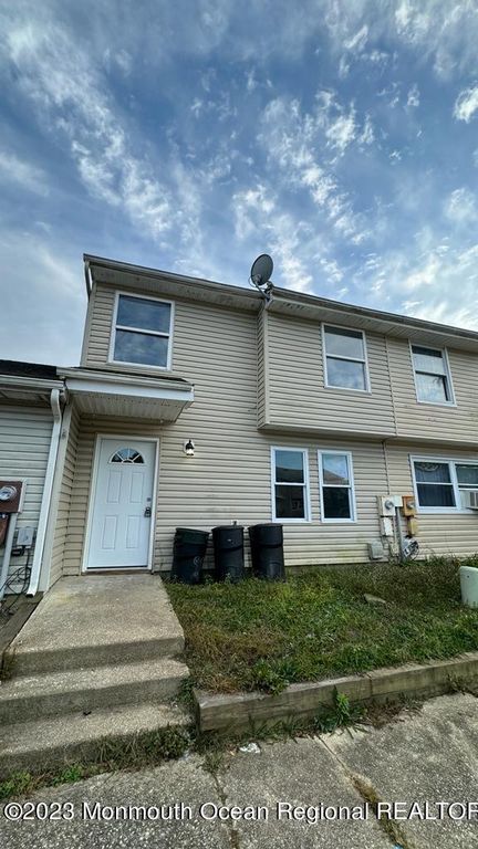 79 Lexington Boulevard, Barnegat, NJ 08005
