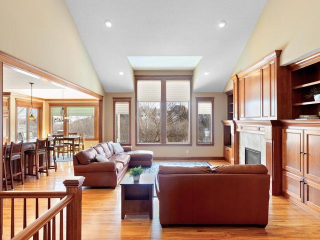 3673 Lerive Way, Chaska, MN 55318