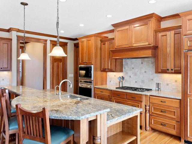 3673 Lerive Way, Chaska, MN 55318