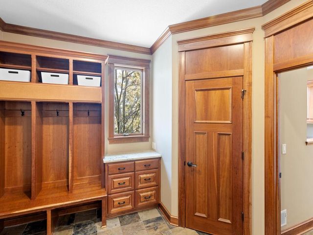 3673 Lerive Way, Chaska, MN 55318