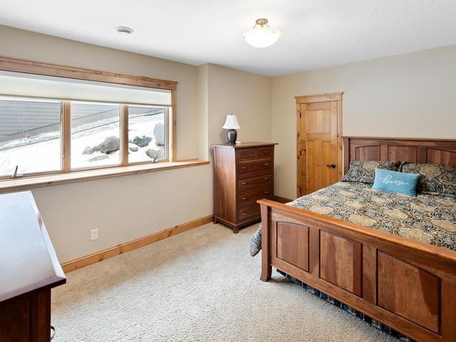 3673 Lerive Way, Chaska, MN 55318