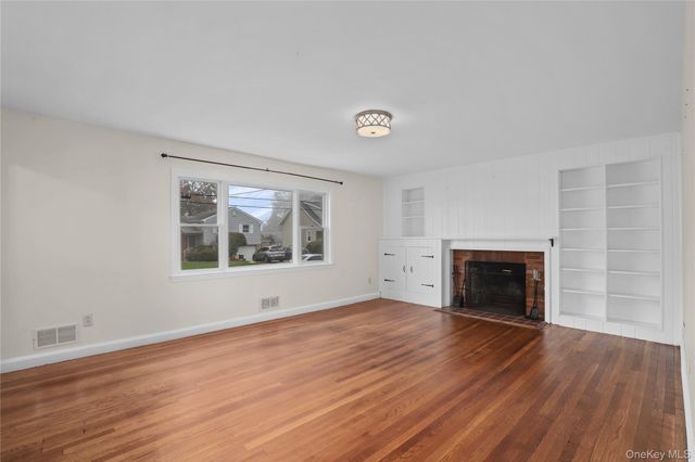 216 Poe Street, Hartsdale, NY 10530