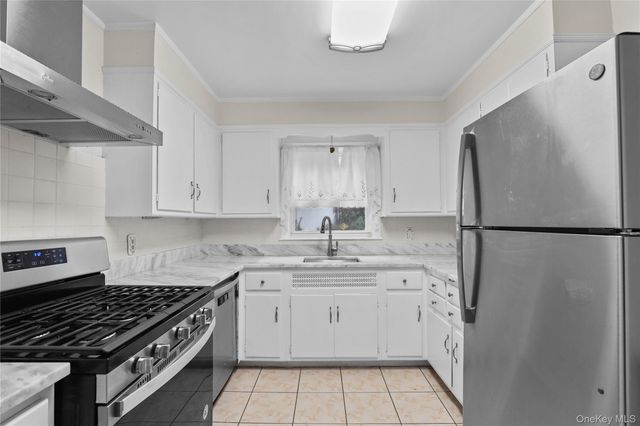 216 Poe Street, Hartsdale, NY 10530