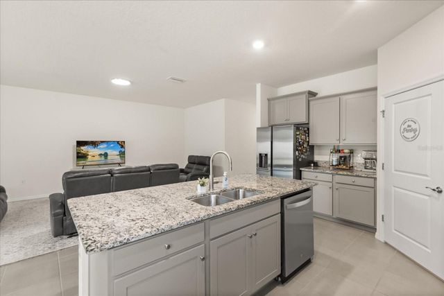 8324 WHEAT STONE DRIVE, Zephyrhills, FL 33540