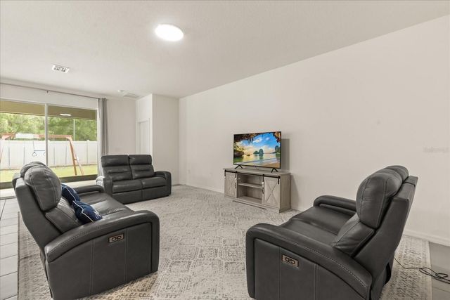 8324 WHEAT STONE DRIVE, Zephyrhills, FL 33540