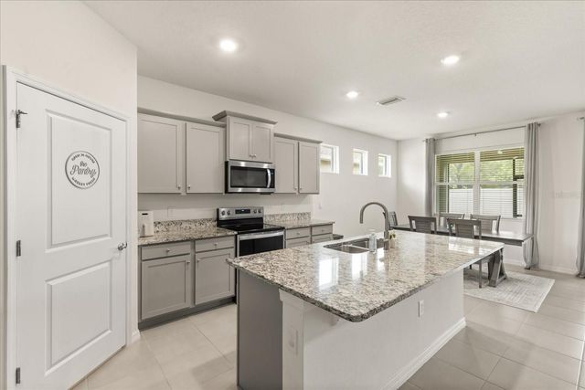 8324 WHEAT STONE DRIVE, Zephyrhills, FL 33540