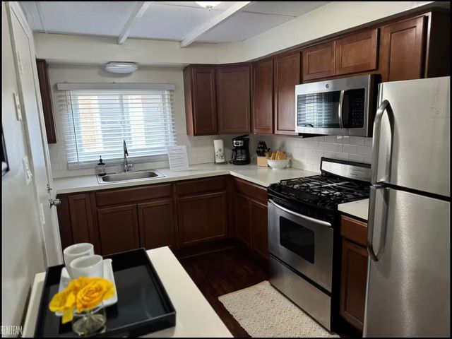 17215 Warrington Drive, Detroit, MI 48221