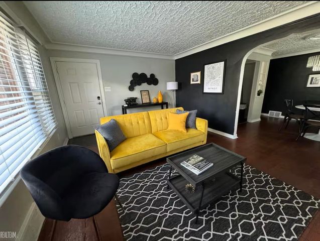 17215 Warrington Drive, Detroit, MI 48221