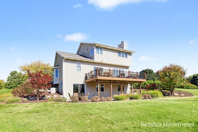 2480 Rolling Meadow Drive Ne, Plainfield Twp, MI 49306