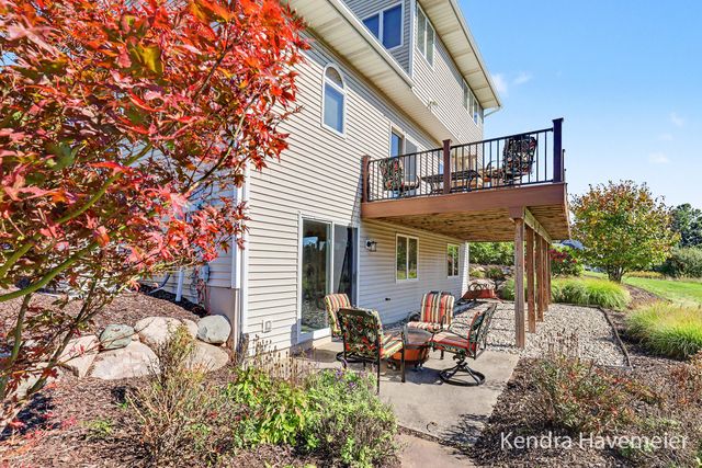 2480 Rolling Meadow Drive Ne, Plainfield Twp, MI 49306