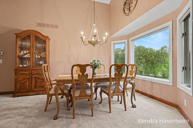 2480 Rolling Meadow Drive Ne, Plainfield Twp, MI 49306