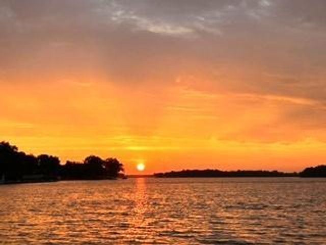 4941 Island View Drive, Mound, MN 55364