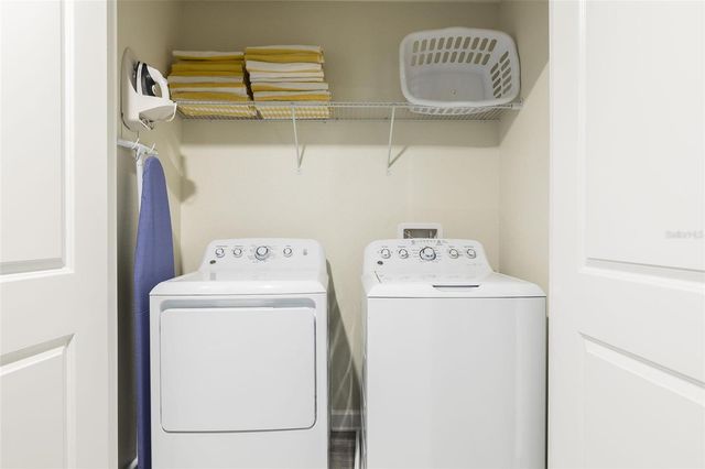 9045 STINGER DRIVE, Davenport, FL 33896