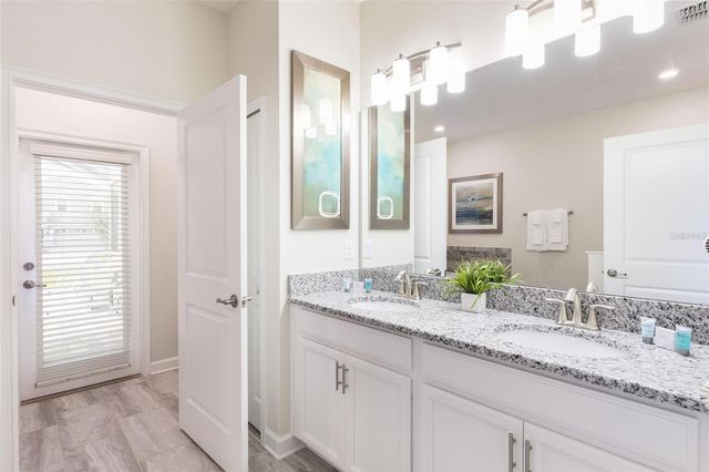 9045 STINGER DRIVE, Davenport, FL 33896