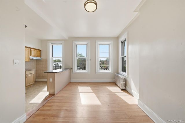 7402 65th Street, Glendale, NY 11385