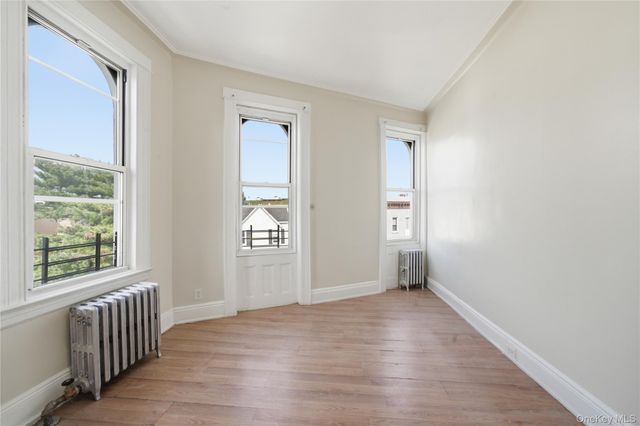 7402 65th Street, Glendale, NY 11385