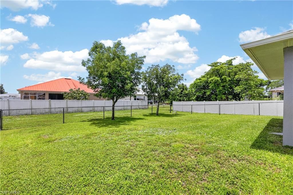 Image 18 of property listing at 1904 NW Embers TER, Cape Coral, FL 33993