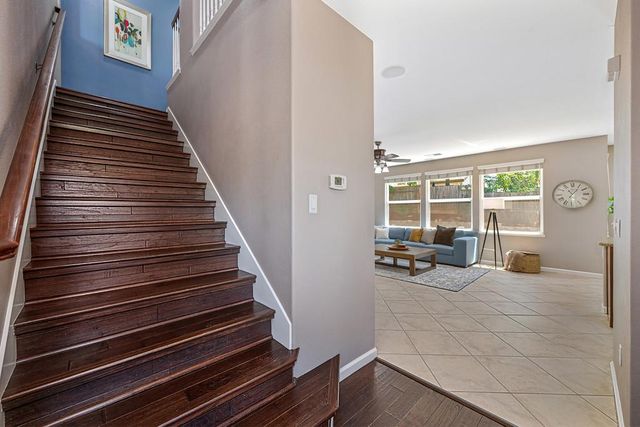 2599 Vaquero Vista Dr, Auburn, CA 95603