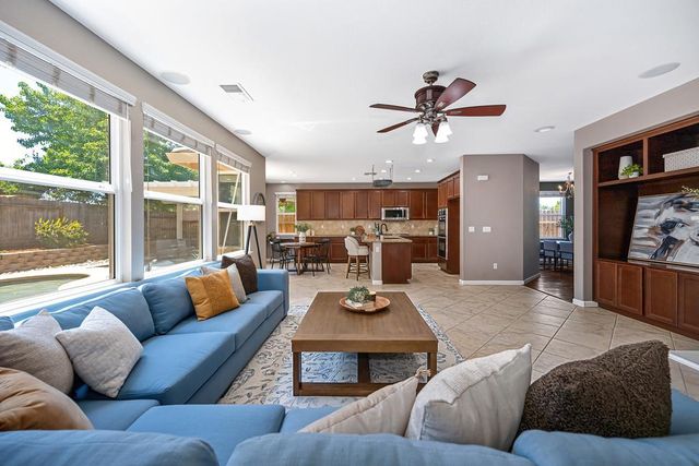 2599 Vaquero Vista Dr, Auburn, CA 95603
