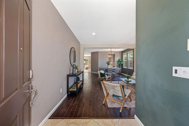 2599 Vaquero Vista Dr, Auburn, CA 95603