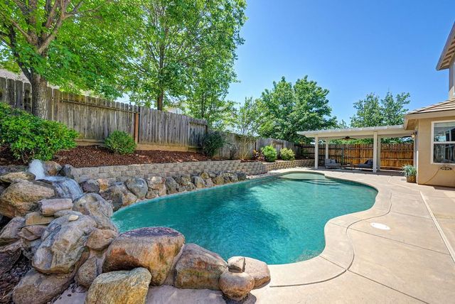 2599 Vaquero Vista Dr, Auburn, CA 95603
