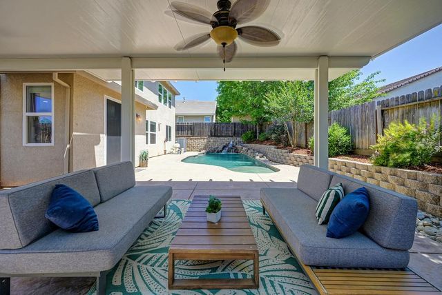 2599 Vaquero Vista Dr, Auburn, CA 95603