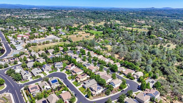 2599 Vaquero Vista Dr, Auburn, CA 95603