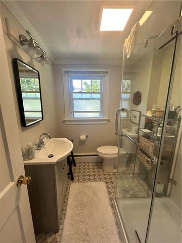 84 Kay Boulevard, Newport, RI 02840