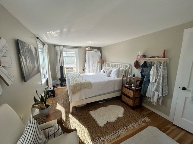 84 Kay Boulevard, Newport, RI 02840