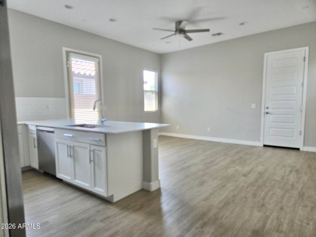 2568 E KINGBIRD Drive, Gilbert, AZ 85297