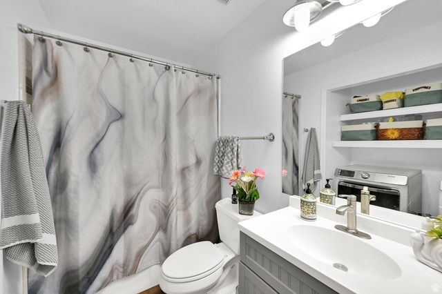 2246 E LINCOLN CT, Holladay, UT 84124
